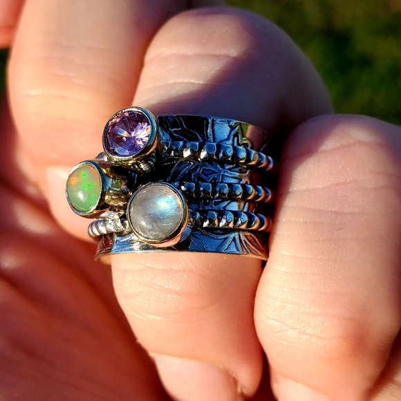 New Ethiopian Opal, Rainbow Moonstone and Pink Topaz Silver Spinner Ring. - Picture 5 of 16